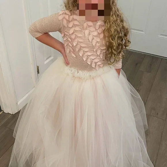 Tunza Tulle gown - Picture 2 of 2